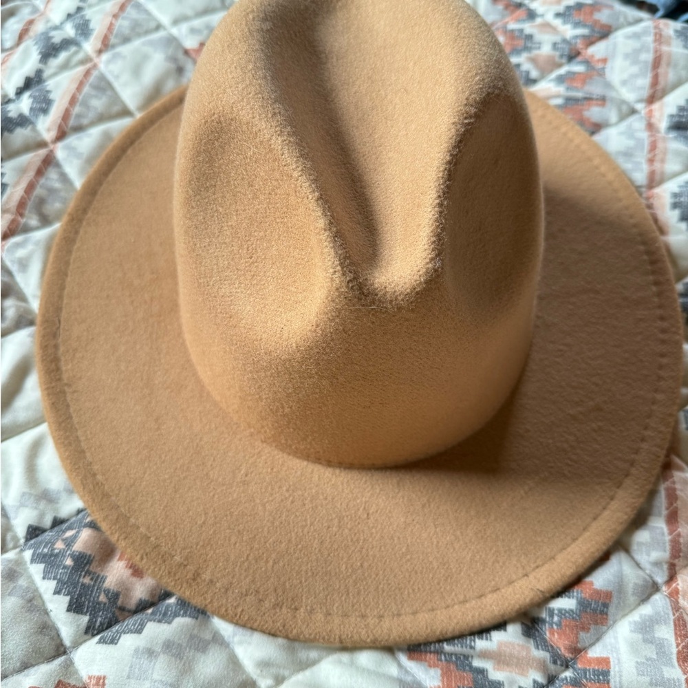Tan Hat